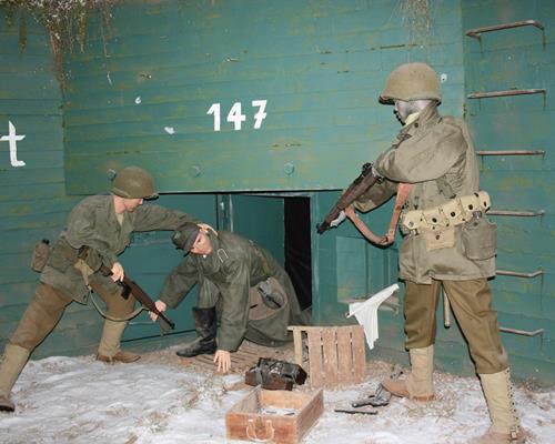 OldHISTORIES  - exposition historique d'après-guerre